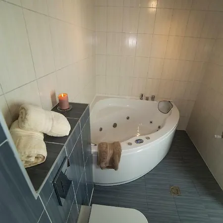 Alojamento de Acomodação e Pequeno-almoço Izbica 4*