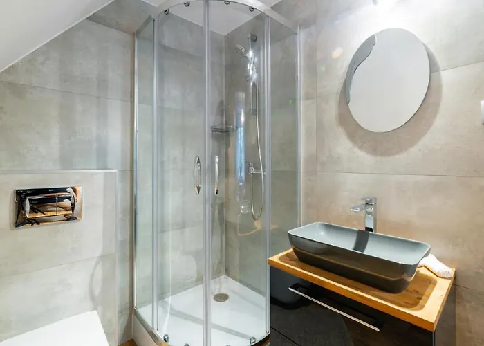 Izbica Parking, Jacuzzi, Sauna Gratis Couette-café Karpacz