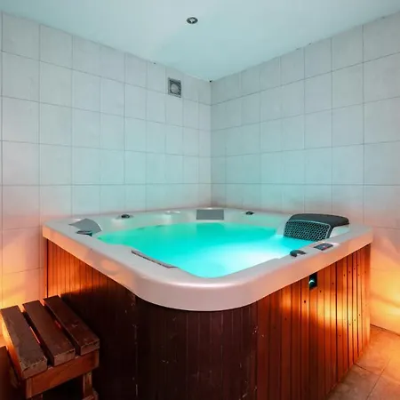 Izbica Parking, Jacuzzi, Sauna Gratis Карпач