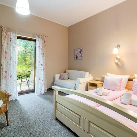 Bed & Breakfast Izbica Parking, Jacuzzi, Sauna Gratis