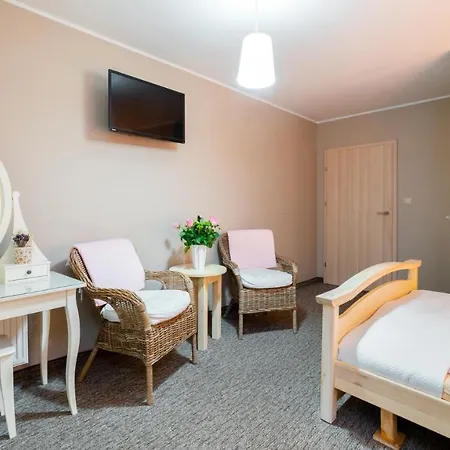 Izbica Nocleg ze śniadaniem 4*