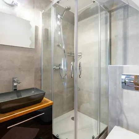 Izbica Parking, Jacuzzi, Sauna Gratis 4* Карпач