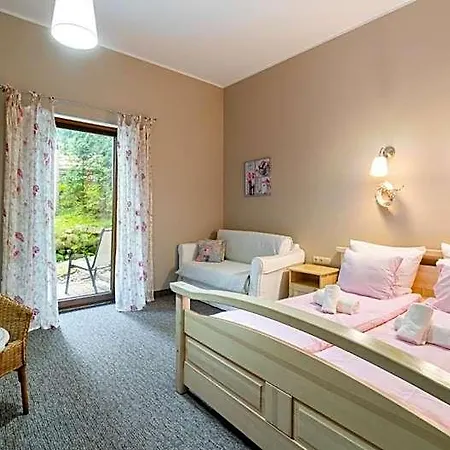 Panzió Izbica Parking, Jacuzzi, Sauna Gratis