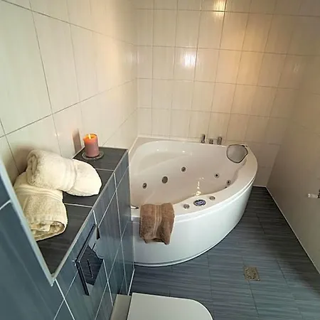 Izbica Parking, Jacuzzi, Sauna Gratis Panzió Karpacz