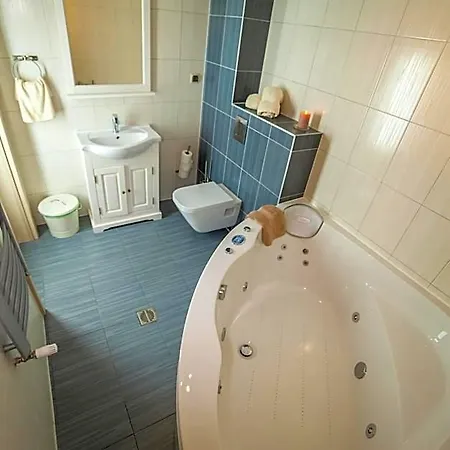 Izbica Parking, Jacuzzi, Sauna Gratis Panzió Karpacz