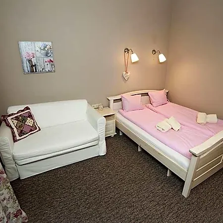 Izbica Parking, Jacuzzi, Sauna Gratis 4*